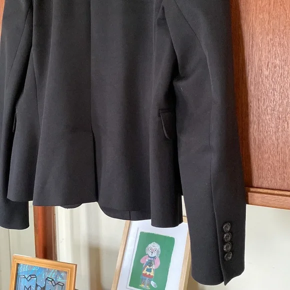 J Crew well constructed and lined petite jacket w/ slightly puffed sleeves - Picture 9 of 13